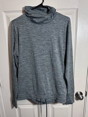 Women’s Nike Heathered Green Nike Dri-Fit Funnel Neck Yoga Long-Sleeve, size XL
